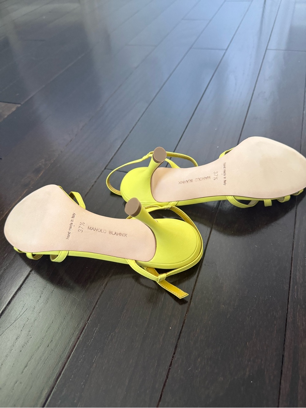 Brand new Manolo Blahnik Marana Leather Slingback Sandals in Yellow, Size 7.5 - Picture 7 of 10